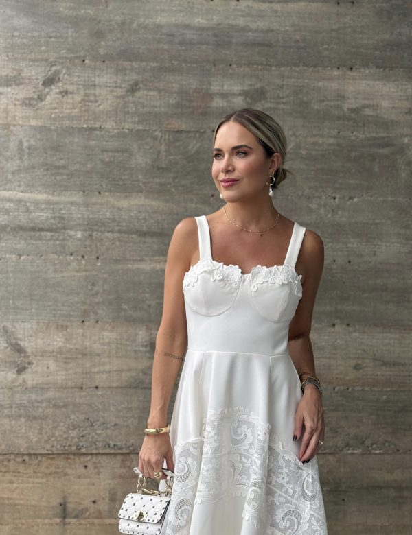 Vestido Gode Aplicacao Floral Busto Saia E Barra.-Imagem 4