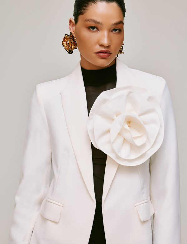 Blazer Aplique Floral 3D.-Imagem 2