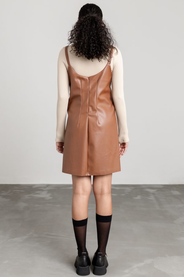 Vestido Curto De Couro Com Bolsos-Imagem 4