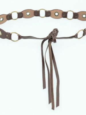 Cinto De Couro Com Argolas E Ilhós
