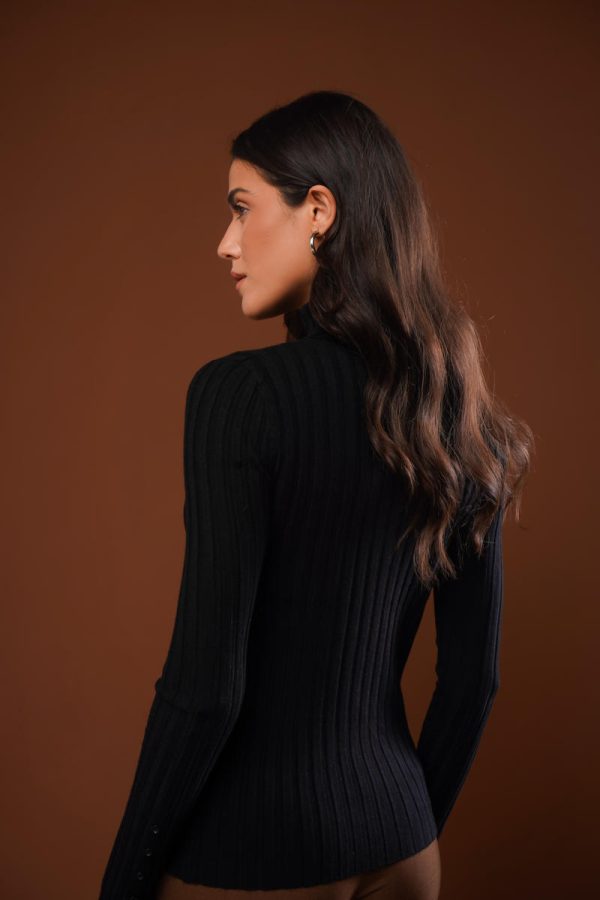 Blusa Tricot Gola Alta Vera-Imagem 10