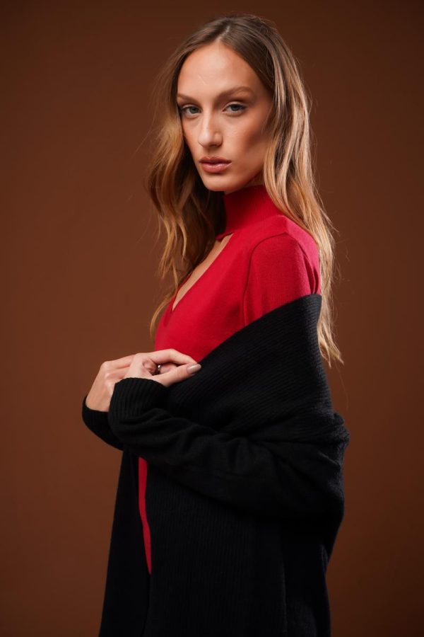 Blusa Gola Alta Decote V Marina-Imagem 15
