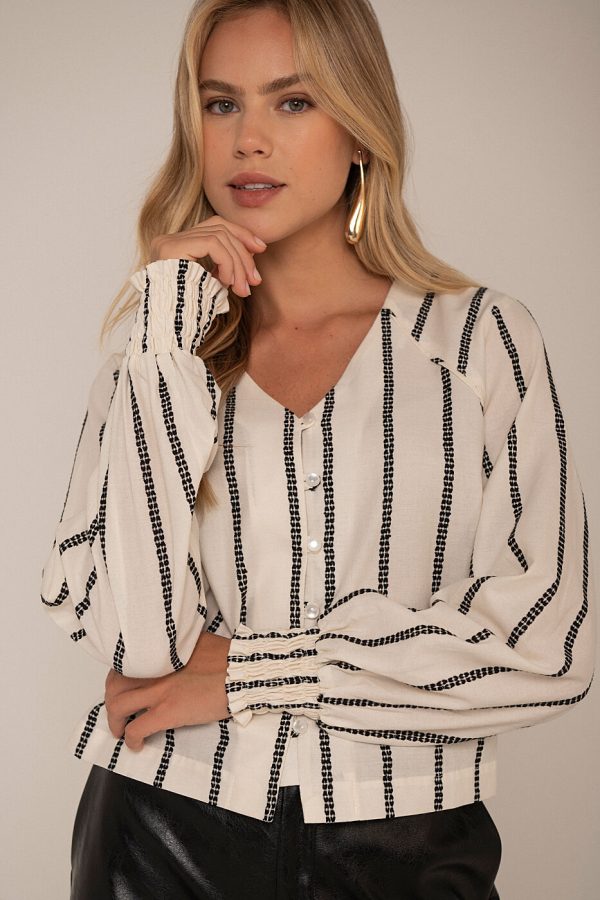 Blusa Bata Voil Bordado Listrado