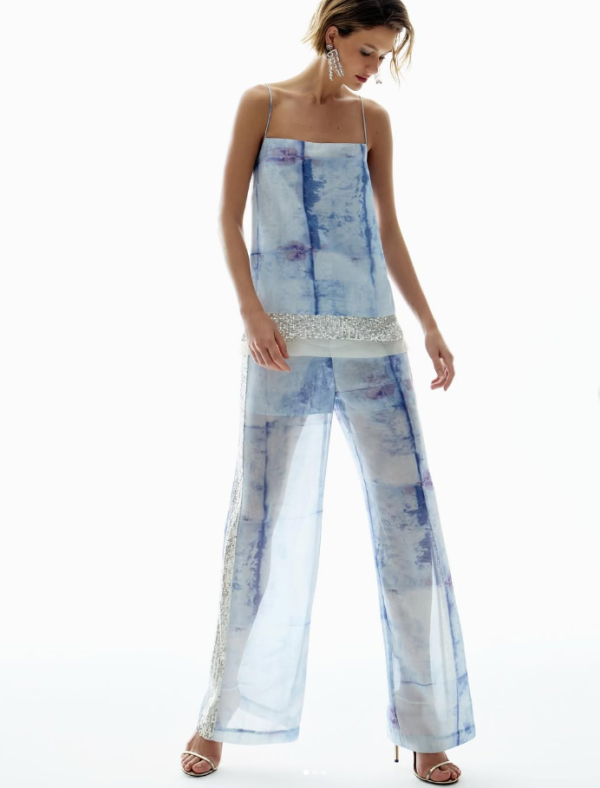 Conjunto De Calça E Blusa.
