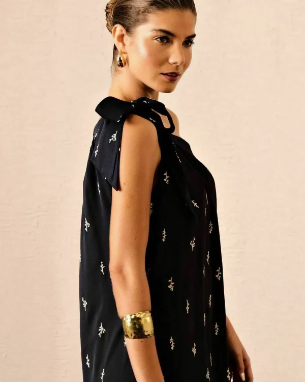 VESTIDO BORDADO OMBRO
UNICO LAÇO-Imagem 4