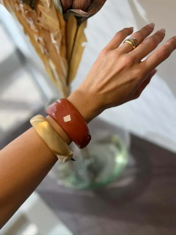 BRACELETE DOURADO QUADRADO FOSCO - Imagem 4