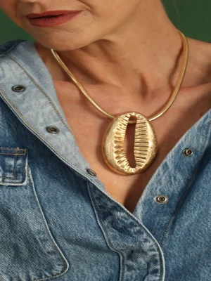 COLAR BÚZIO DOURADO