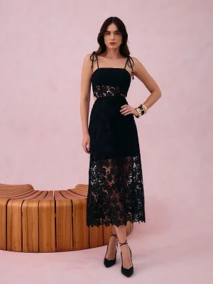 VESTIDO RENDA RECORTES CINTURA