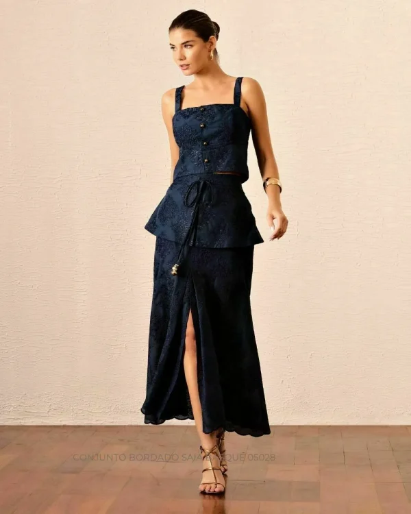 CONJUNTO BORDADO SAIA BASQUE-Imagem 3