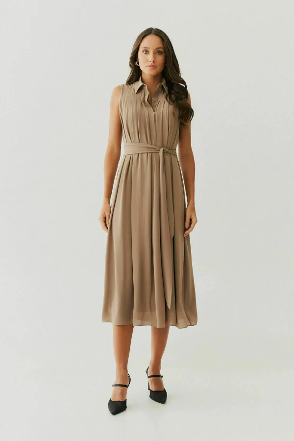 Vestido Midi Crepe Gola Vista Prega Faixa-Imagem 9