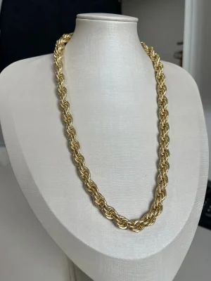 COLAR DOURADO CORRENTE