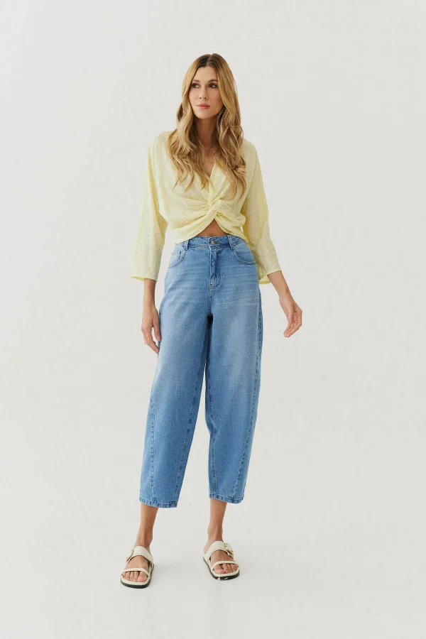 BLUSA TEXTURA LISTRA DECOTE V NO FRENTE - Imagem 6