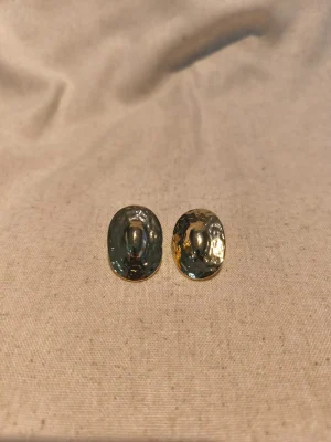 BRINCO DOURADO OVAL