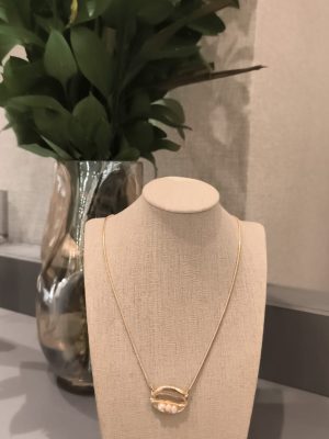 COLAR DOURADO CONCHA