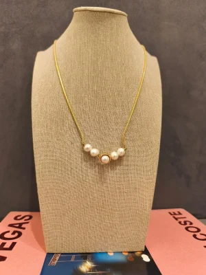 COLAR DOURADO MADREPEROLA