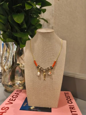 COLAR DOURADO CRISTAL