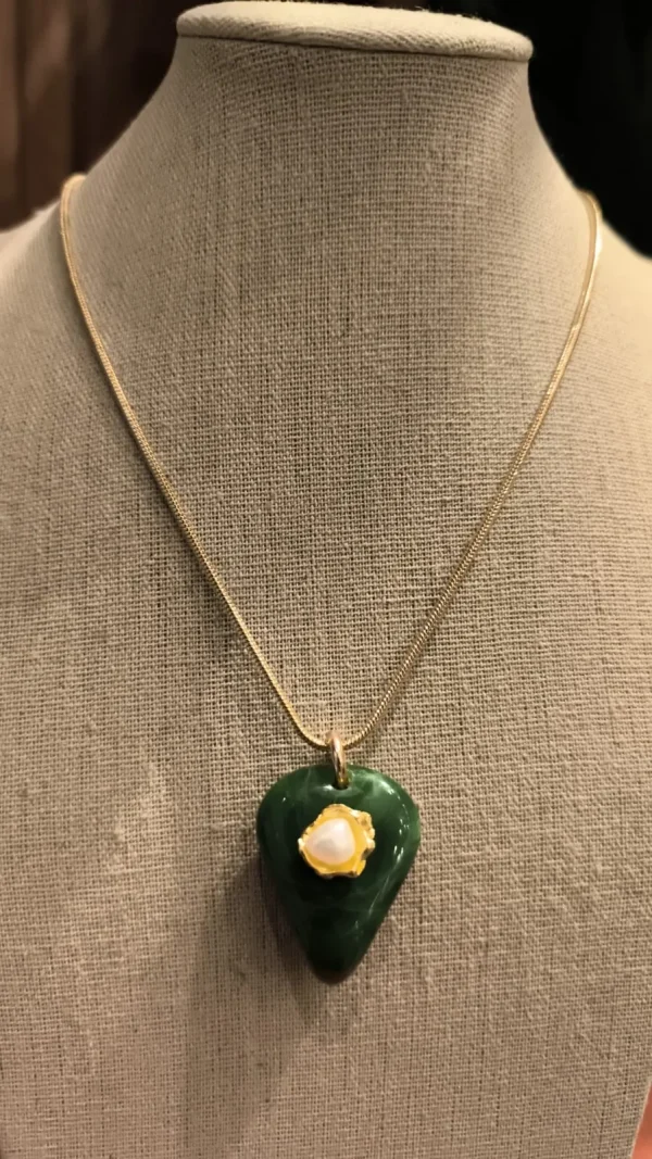 COLAR DOURADO RESINA VERDE - Imagem 2