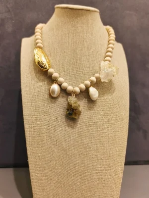 COLAR MADEIRA ABS DOURADO