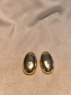 BRINCO DOURADO OVAL LISO
