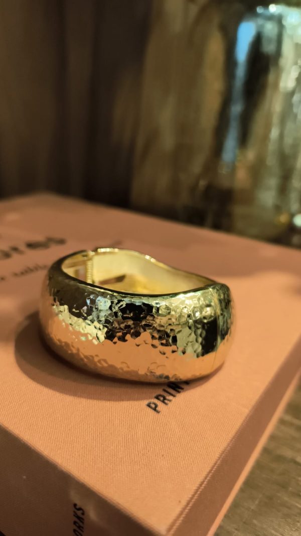 BRACELETE DOURADO TEXTURA