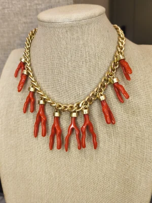 COLAR DOURADO GROUMET