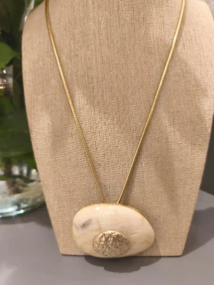 COLAR DOURADO RESINA OFF MET