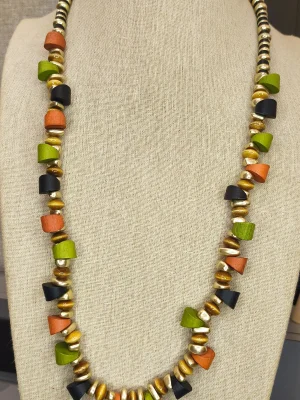 COLAR ABS PEQUENO MADEIRA