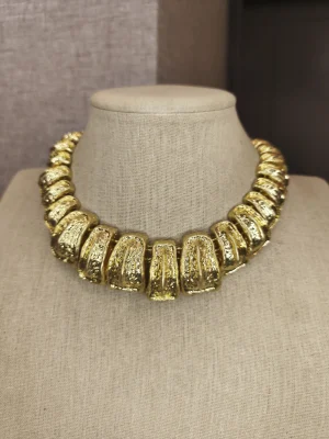 COLAR DOURADO GOMOS ARTICULADO