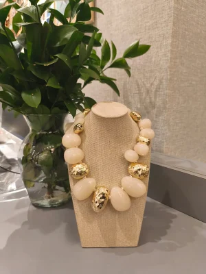COLAR DOURADO ABS TEXT