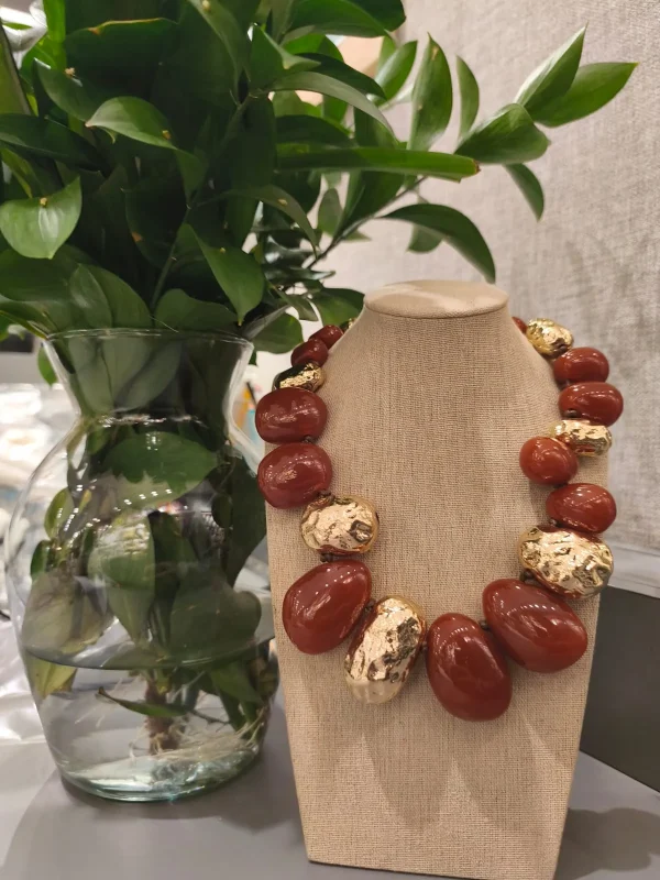 COLAR DOURADO ABS TEXT RESINA
