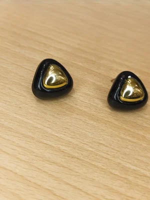 BRINCO PRETO TRIANGULO