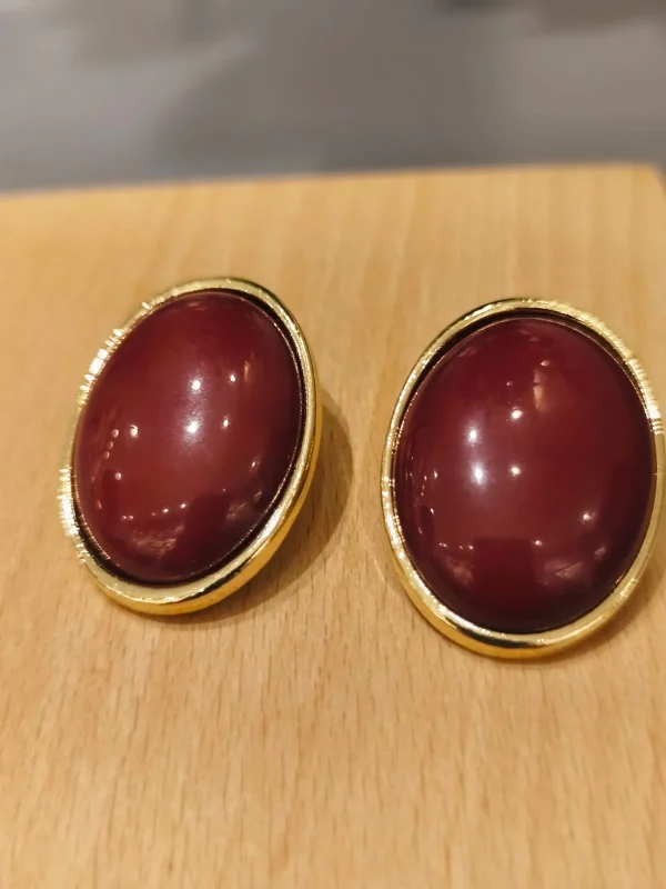 BRINCO DOURADO OVAL RESINA - Imagem 2