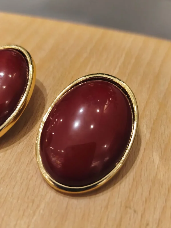 BRINCO DOURADO OVAL RESINA - Imagem 5