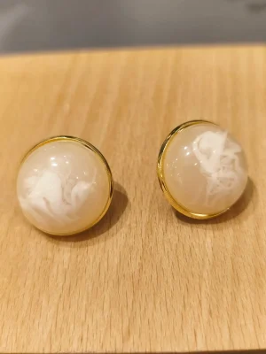 BRINCO DOURADO MEIA BOLA