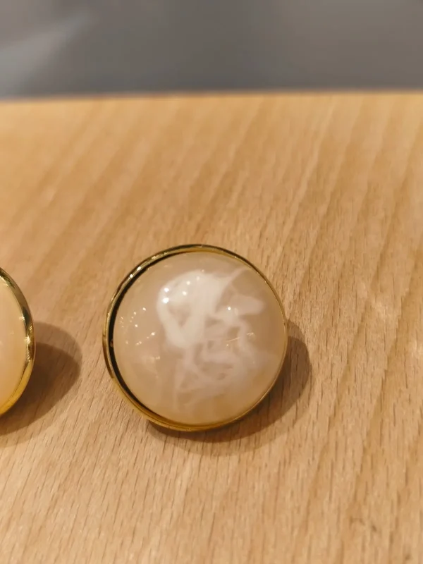 BRINCO DOURADO MEIA BOLA - Imagem 5