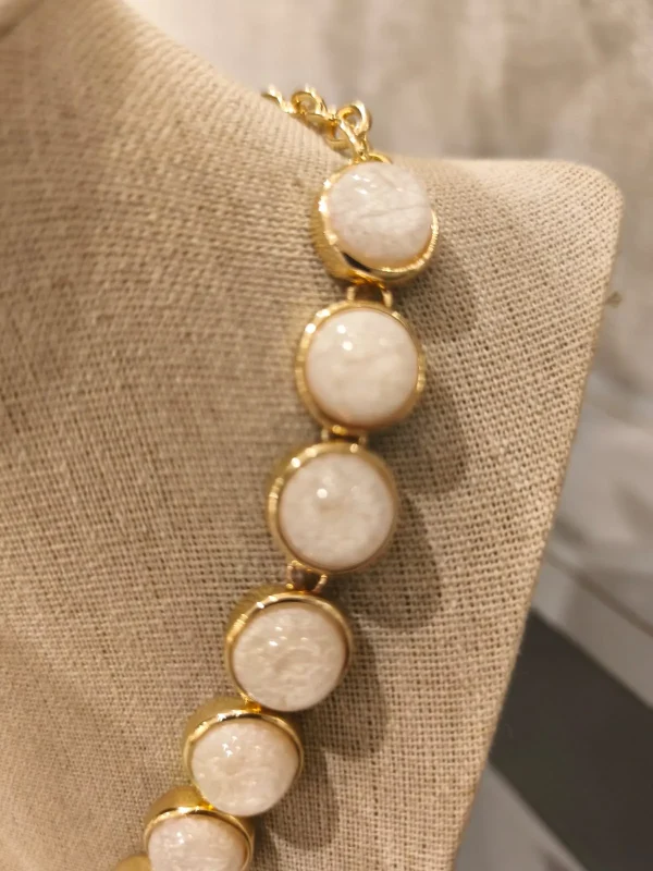 COLAR DOURADO PEDRA OFF - Imagem 5
