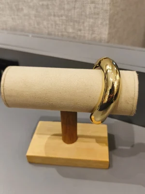 BRACELETE ARTICULADO CURVO