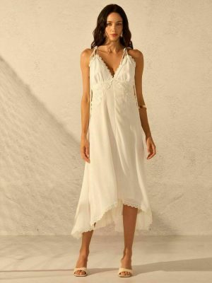 VESTIDO CHIFFON TEXTURIZADO APLIQUE GUIPURE