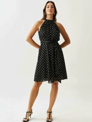 VESTIDO CURTO CREPE MET TORCAO GOLA