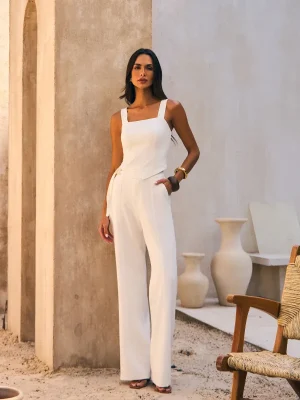 CONJUNTO DE BLUSA ASSIMÉTRICA E CALÇA COM FIVELA DUPLA